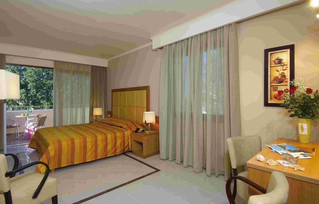 Sirios Village Hotel & Bungalows Kato Daratso Zimmer foto